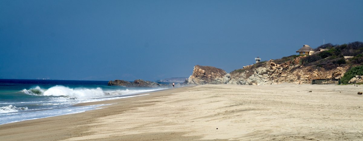 Zona Ecológica, La Punta, Barra de Colotepec. 
	Photo: Ernesto J. Torres, Casa 12