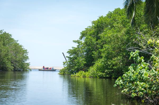 Ventanilla, lagoon entrance. Photo: Ernesto J. Torres
