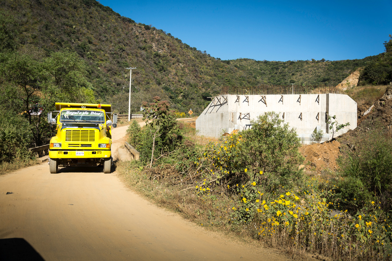 Junction, San Pablo Coatlán. Photo: Ernesto J. Torres