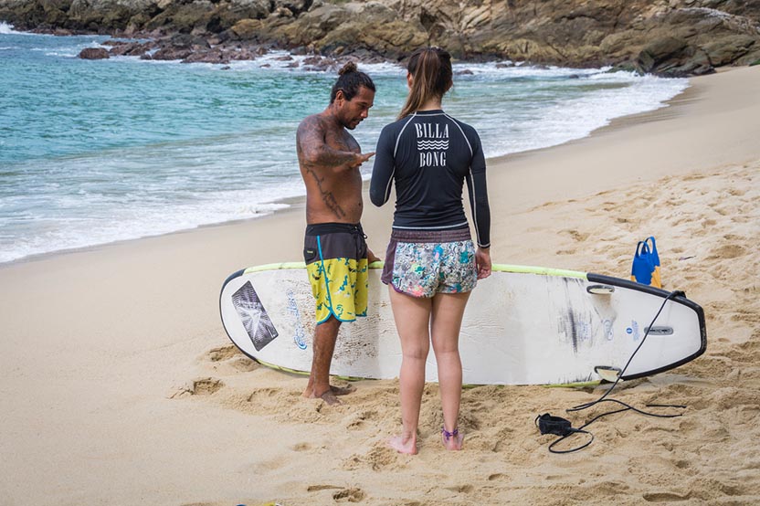 Surf Classes in Puerto Escondido. Photo: Ernesto J. Torres