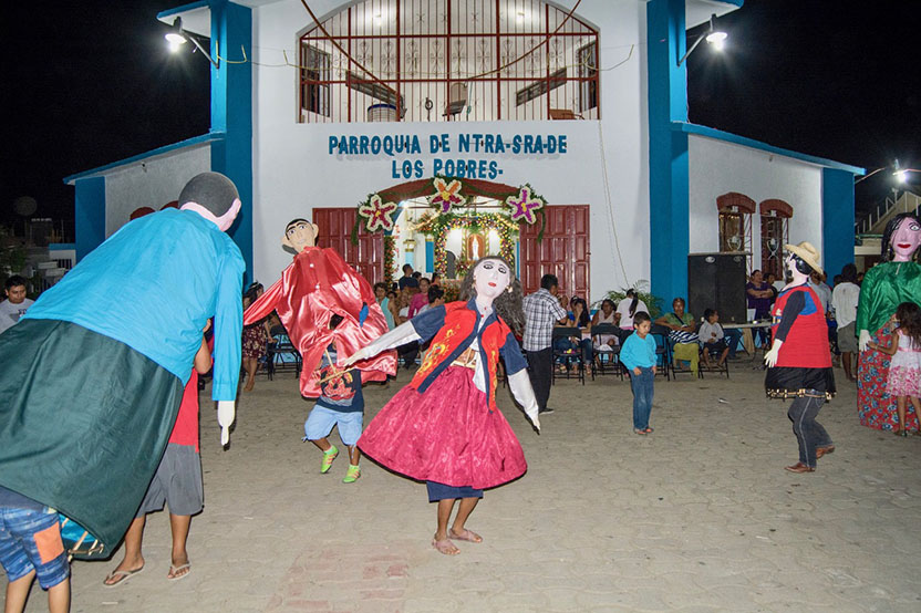 Fiesta of Saint Mary of the
Poor on February 14 in Lázaro Cárdenas. Photo: Ernesto J. Torres