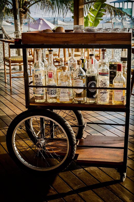 Coctel Tributo, Almoraduz: cilantro, pepino, tamarindo y mezcal