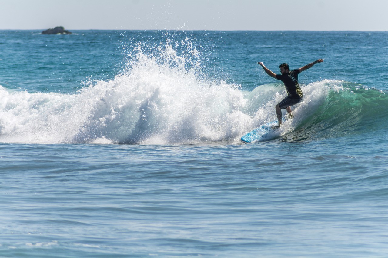 San Agustinillo surfers