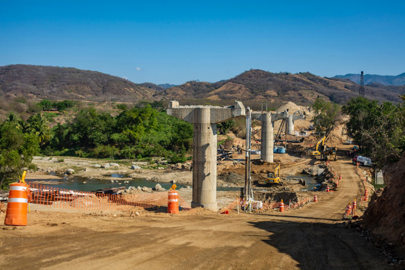 Colotepec River bridge.