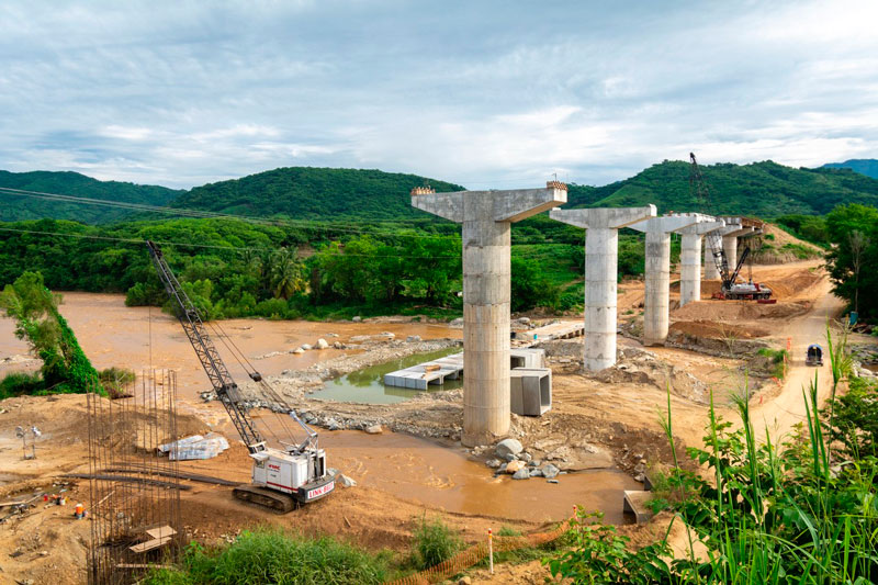 Colotepec river bridge