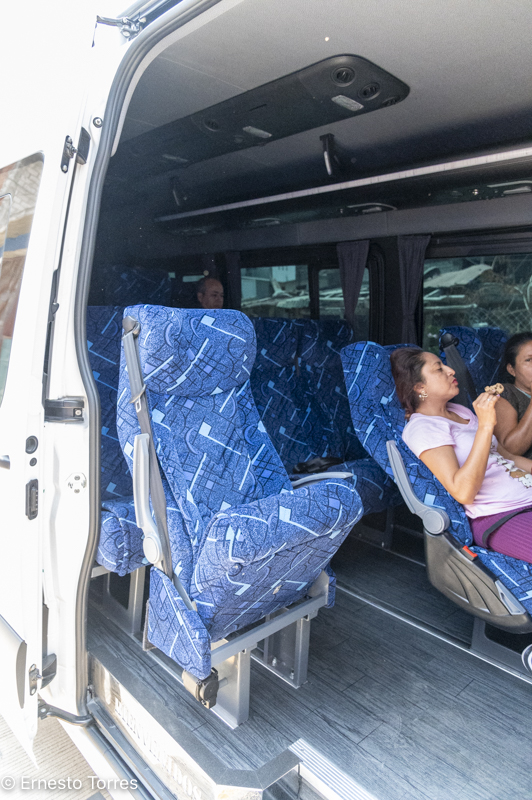 Interior de la urvan de la Ruta Coatlanes