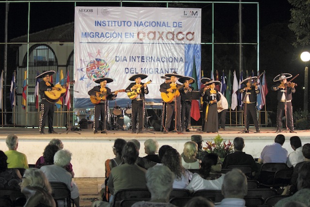 Day of the Migrant, Puerto Escondido<br />Photo: John Calypso<br /><a href="http://www.vivaveracruz.com/blog" target="_blank">http://www.vivaveracruz.com/blog/</a>